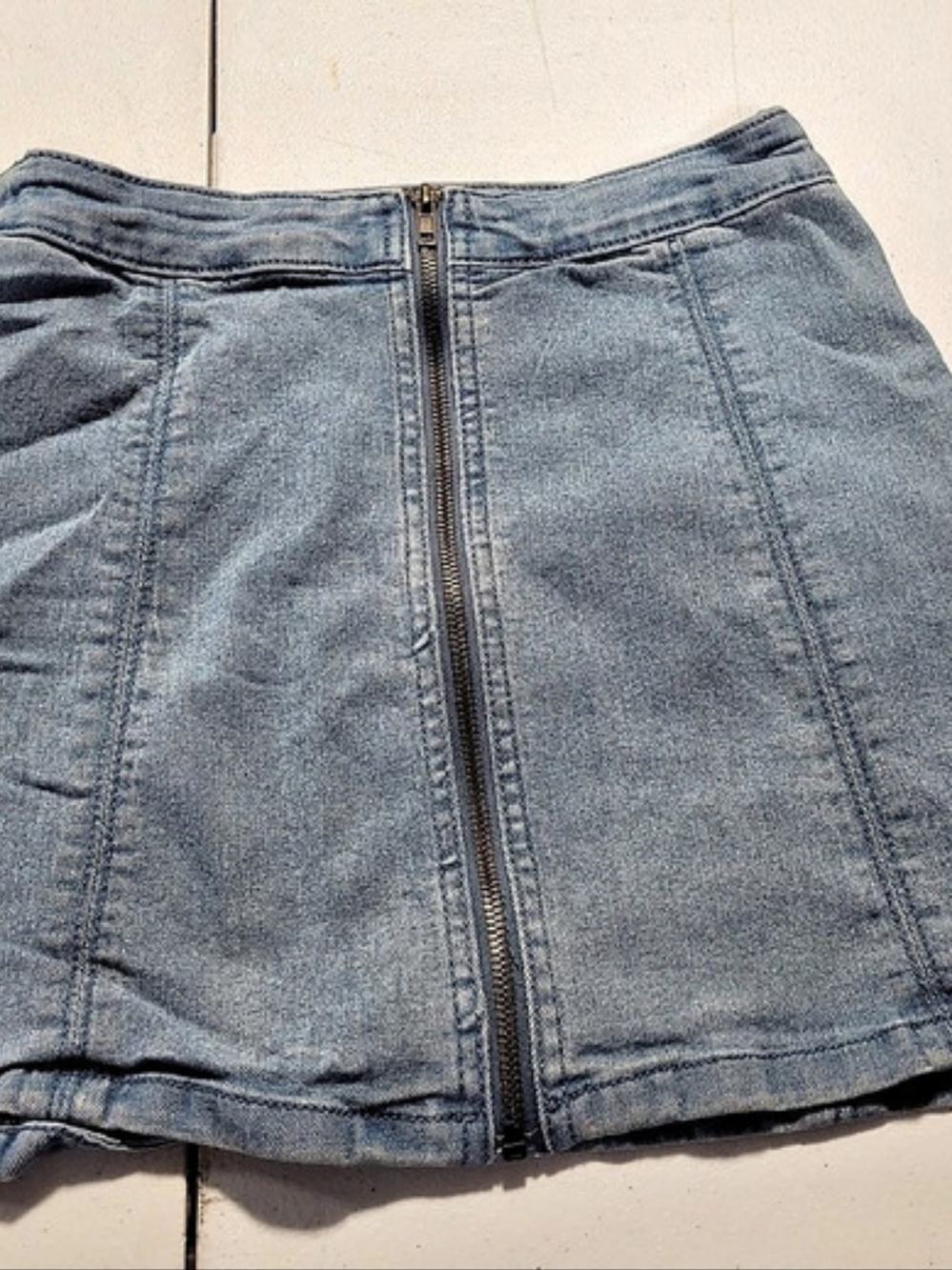 Forever 21 Denim Mini Skirt in Blue Size Small